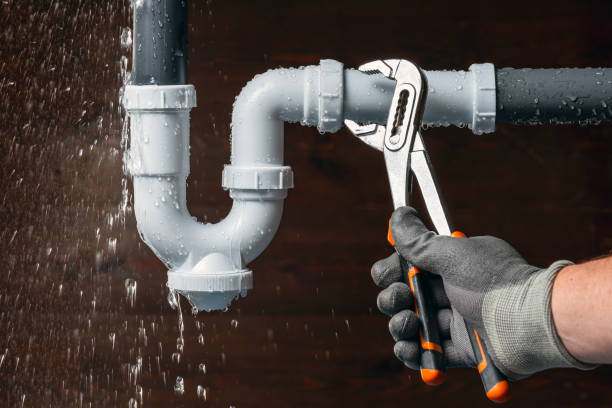 Professional Emergency Plumber technician working in Turnerville, GA